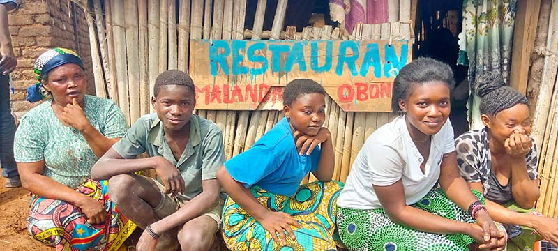 
                                    enfants pelepeto.jpg
                                